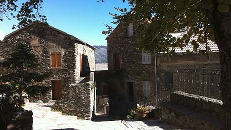 Place de l'église Rusio